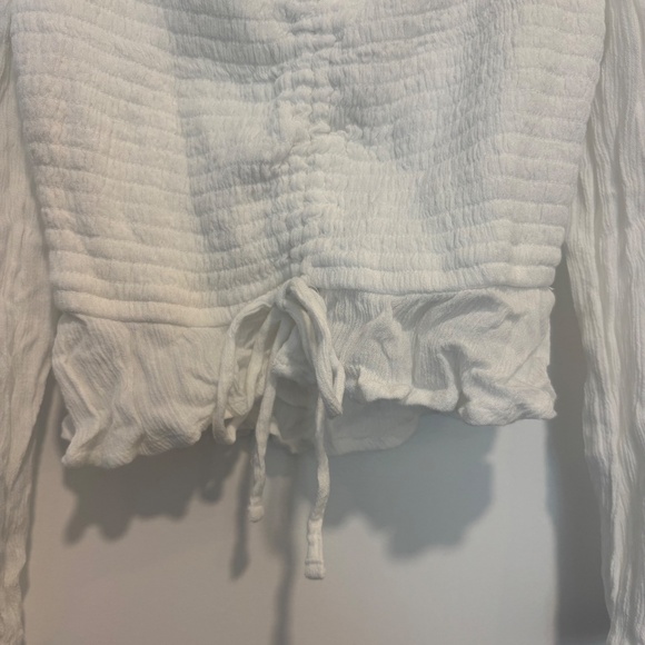 Hollister White Smocked Crop Top with Puff Long Sleeves - Picture 5 of 8